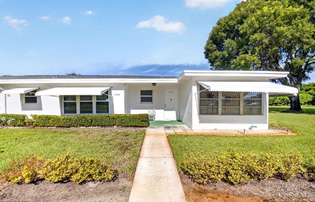 7205 W OAKRIDGE Circle, sold in ZIP 33462, Lake Worth, FL