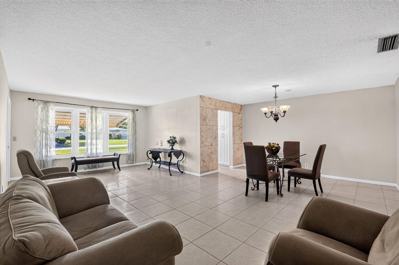7205 W OAKRIDGE Circle, Lake Worth, FL 33462 photo 7
