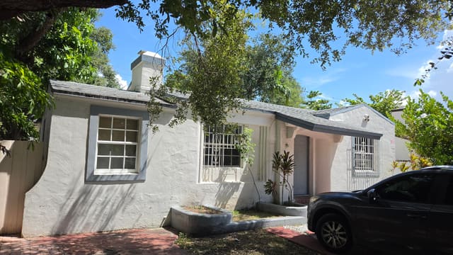 655 NE 80TH Street, Miami, FL 33138