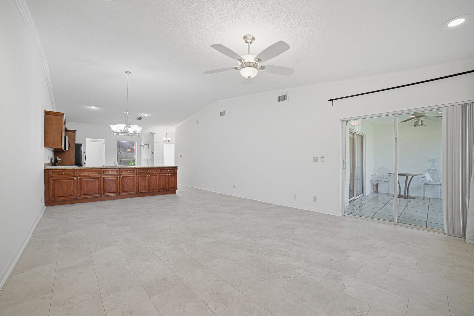 6070 SUNNY MANOR Court, Delray Beach, FL 33484 photo 3