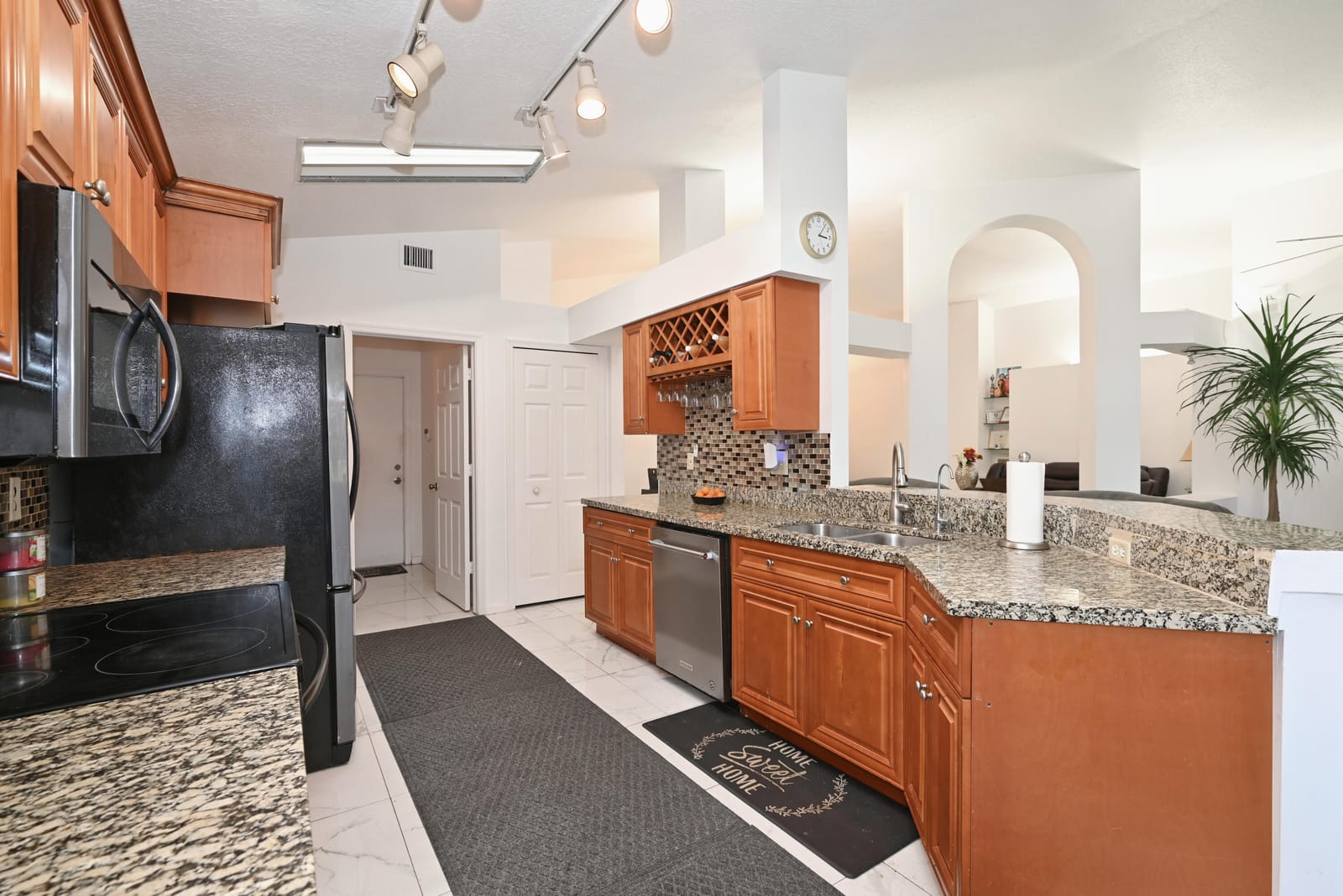 2505 EGRET LAKE Drive — photo 3
