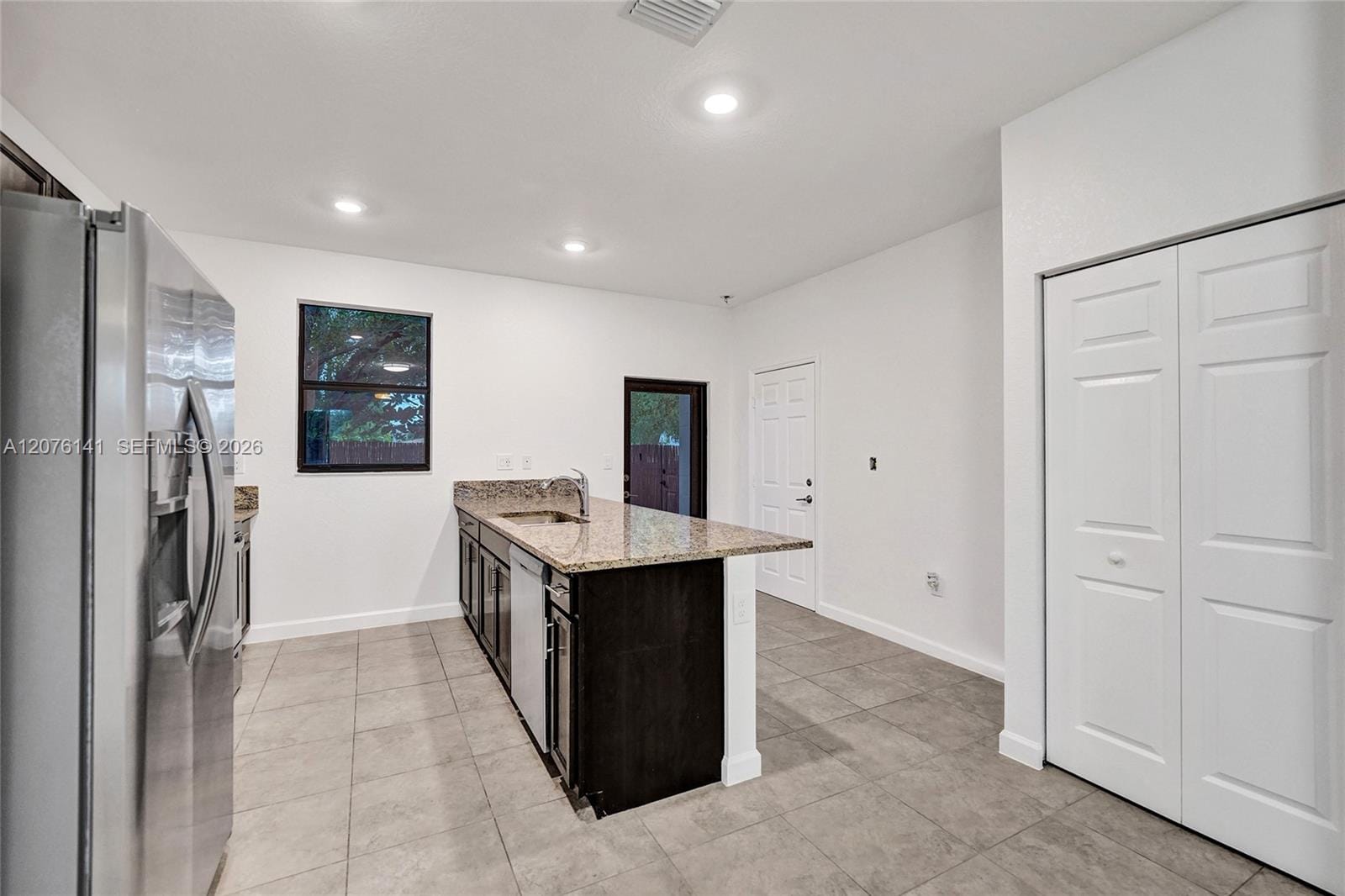 2805 SW 17 Avenue 0 — photo 4