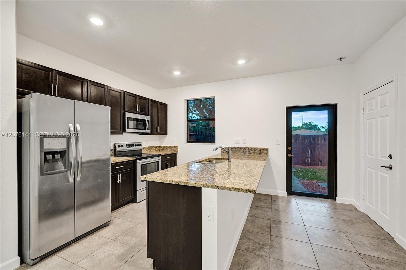 2805 SW 17 Avenue 0 — photo 5