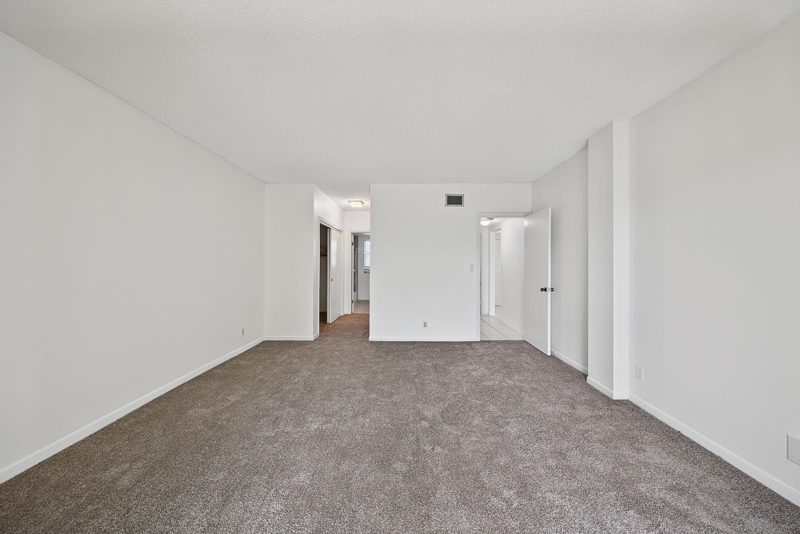 6731 Cypress Road Unit 402, Plantation, FL 33317 photo 11