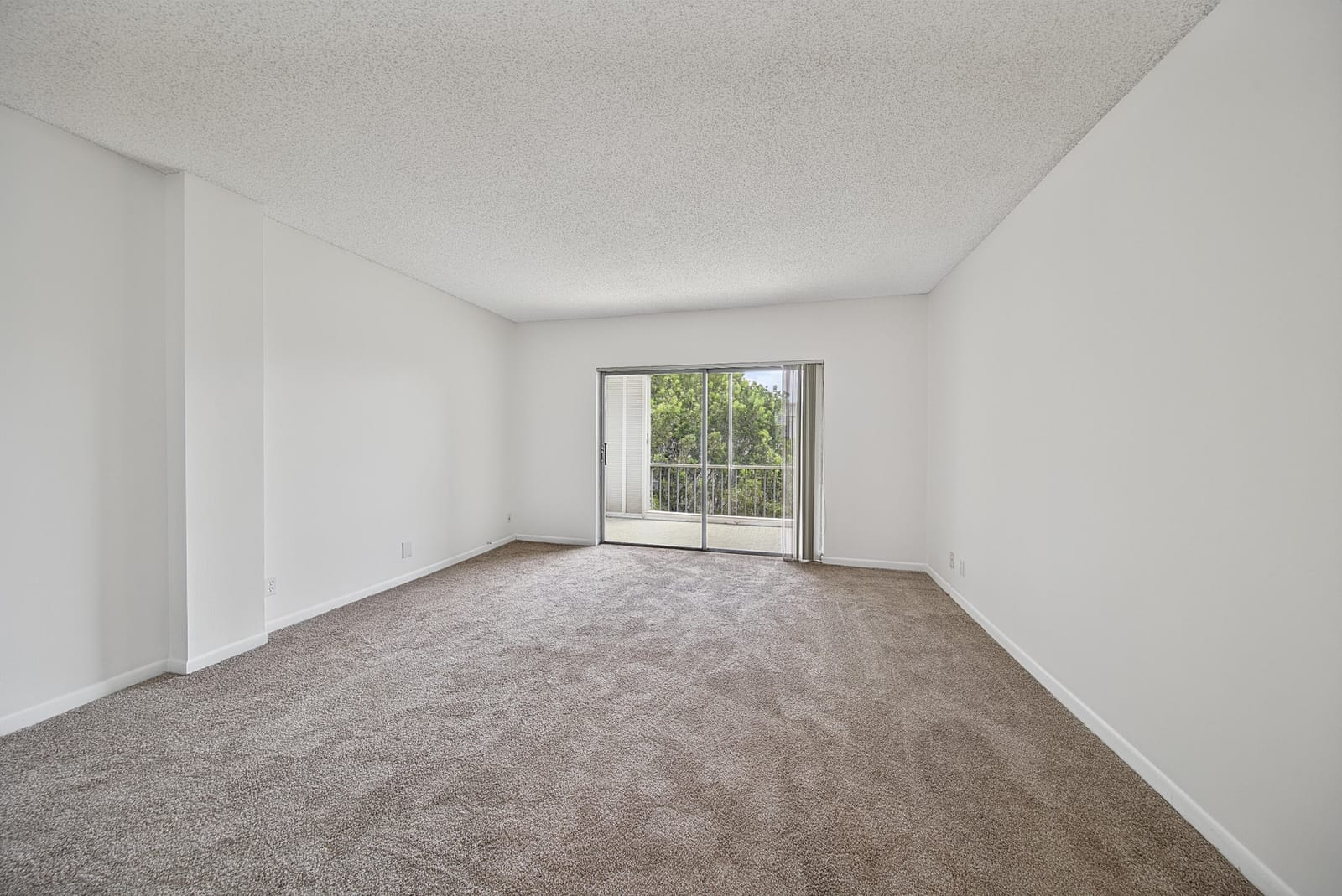 6731 Cypress Road Unit 402, Plantation, FL 33317 photo 10
