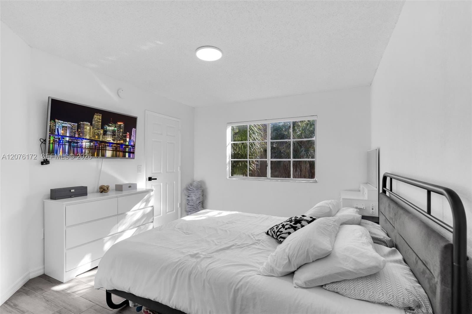 2457 Centergate Drive 306 — photo 6