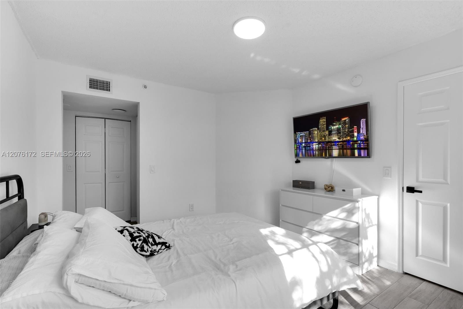 2457 Centergate Drive 306 — photo 7
