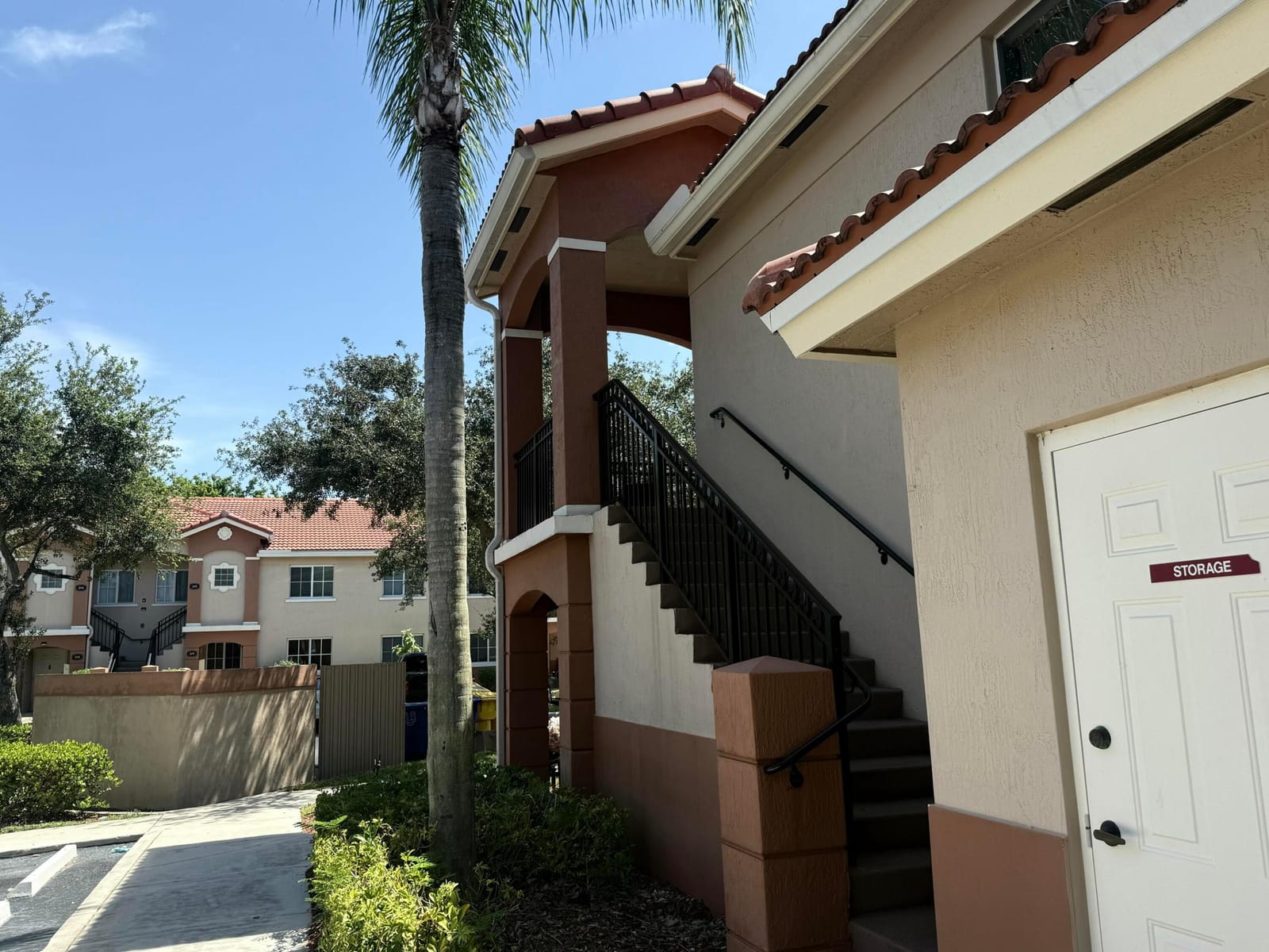3505 Briar Bay Boulevard Apt 206 — photo 3