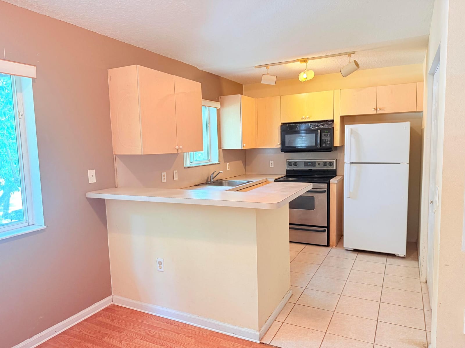 3505 Briar Bay Boulevard Apt 206 — photo 6