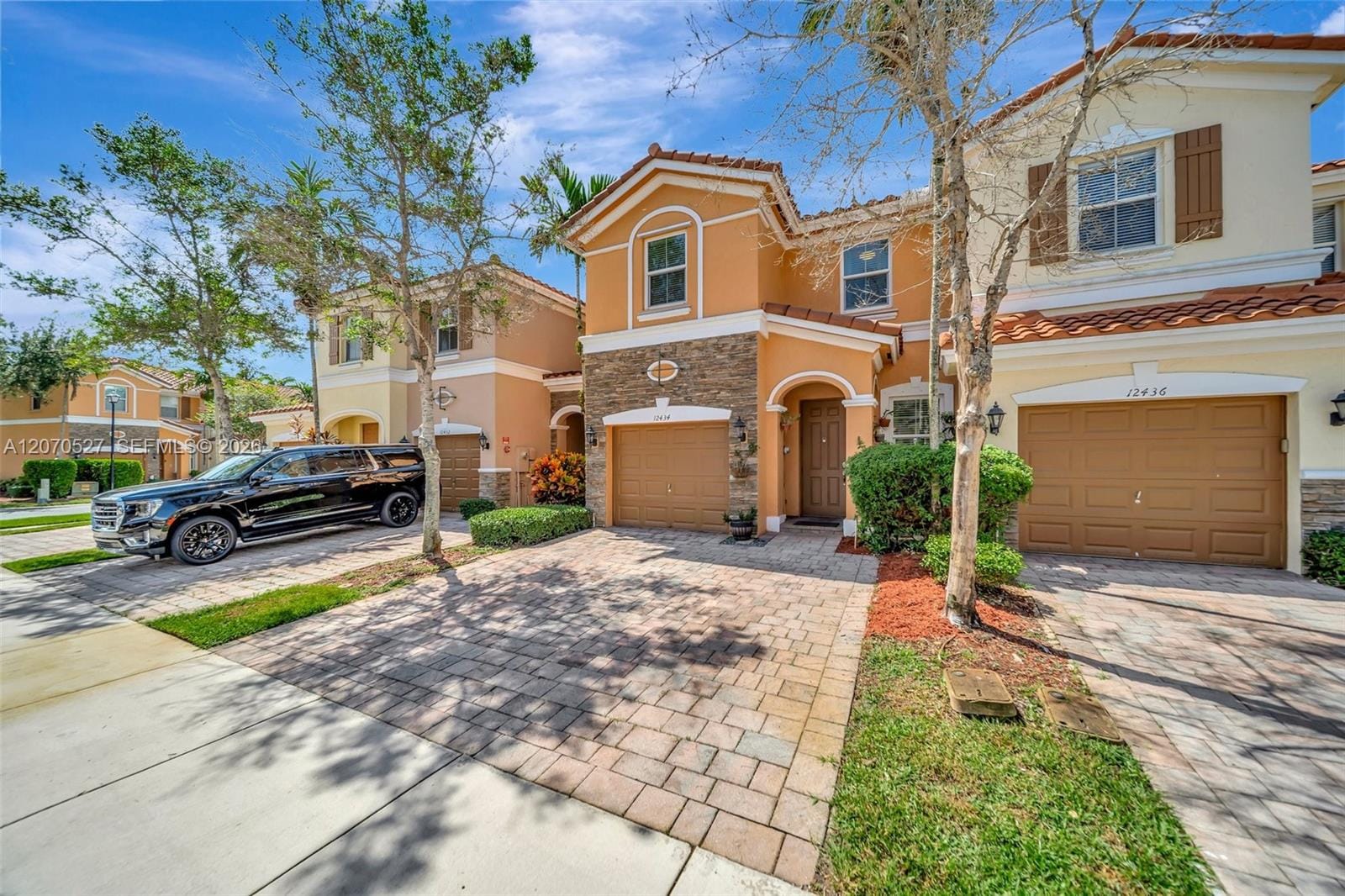 12434 NW Emerald Creek Manor, Plantation, FL 33325 photo 2
