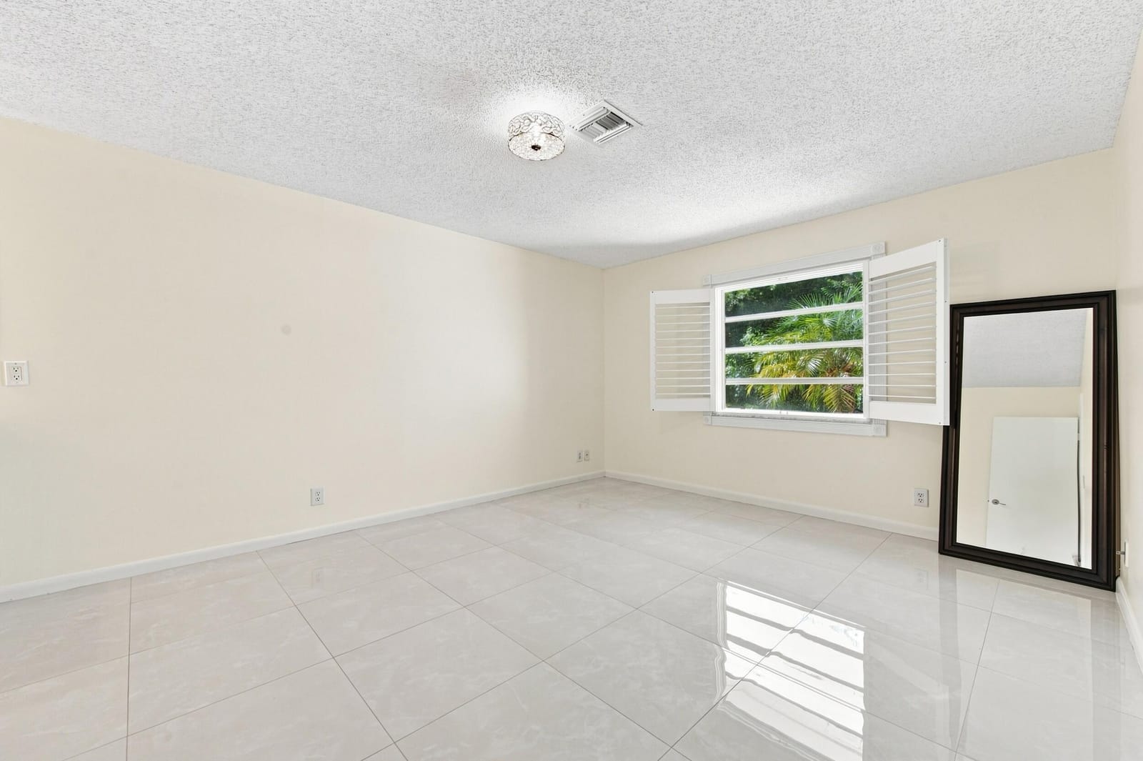 13782 Vía Flora #C, Delray Beach, FL 33484 photo 17
