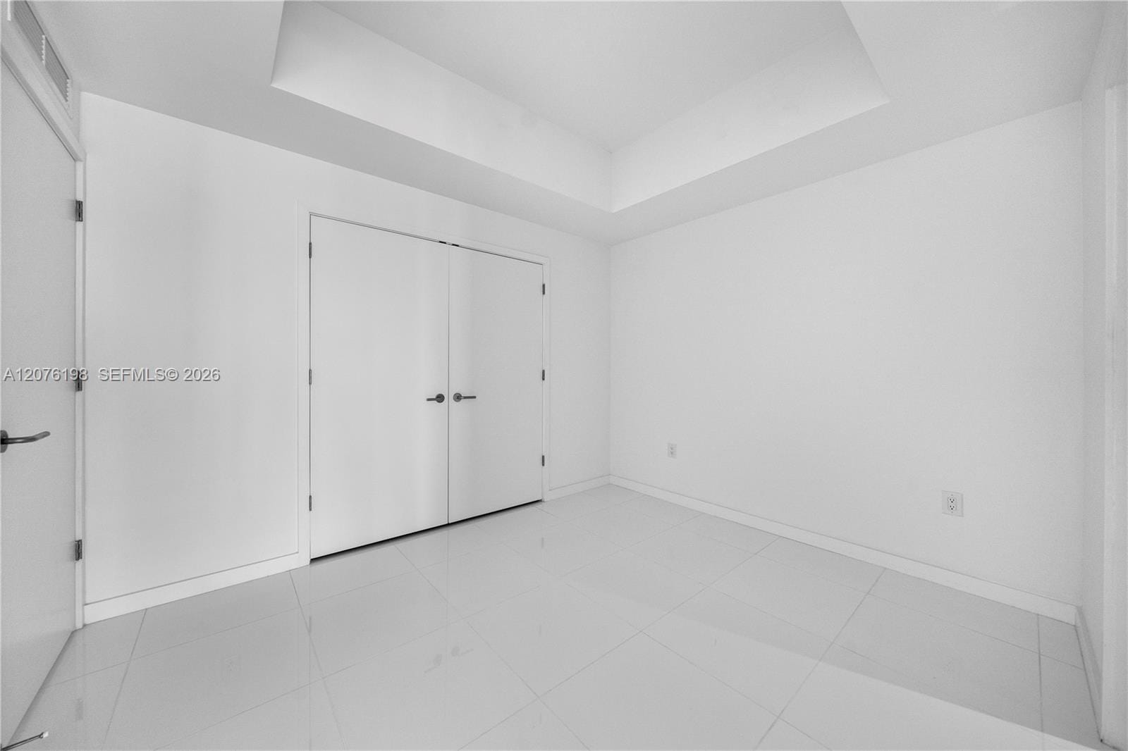 851 NE 1st Avenue 2106, Miami, FL 33132 photo 17
