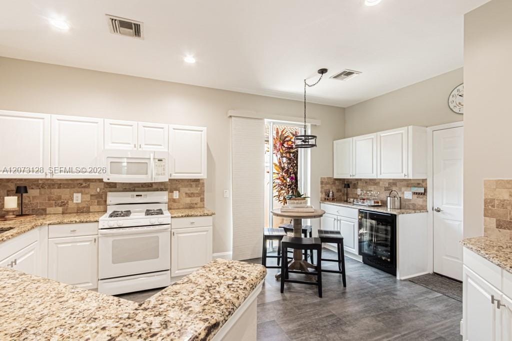 10545 Avila Circle, Fort Myers, FL 33913 photo 13
