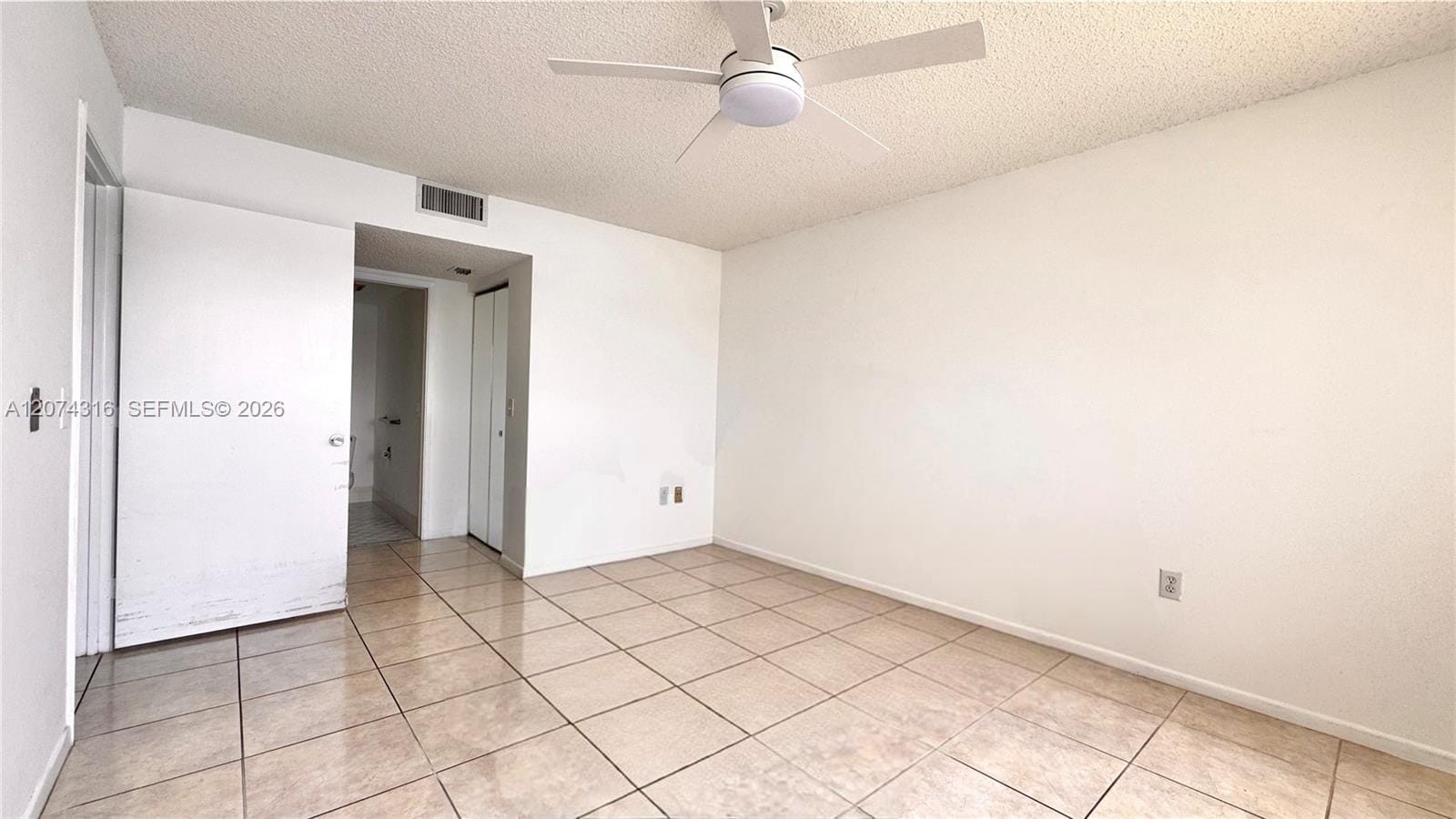 1400 SW 131st Way 305Q — photo 11