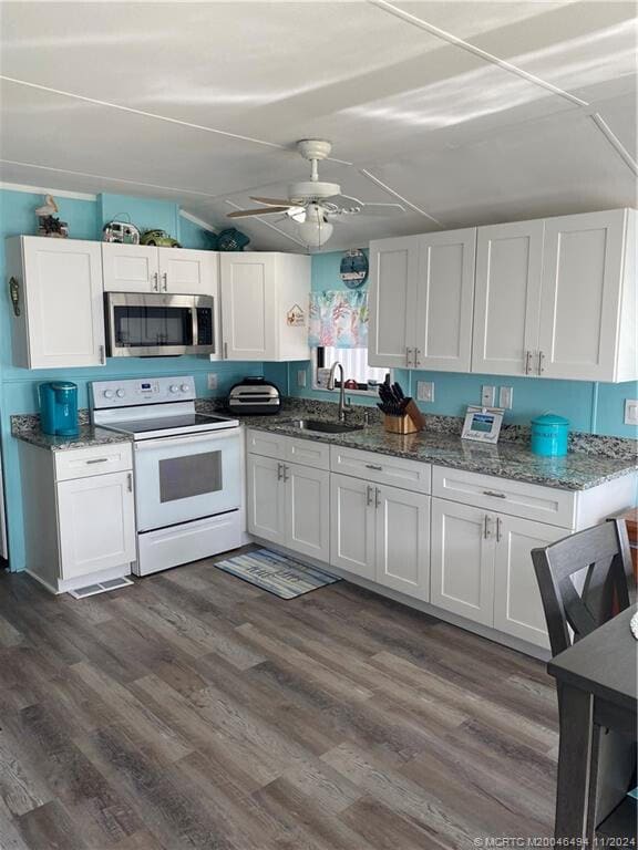 664 Nettles Boulevard, Jensen Beach, FL 34957