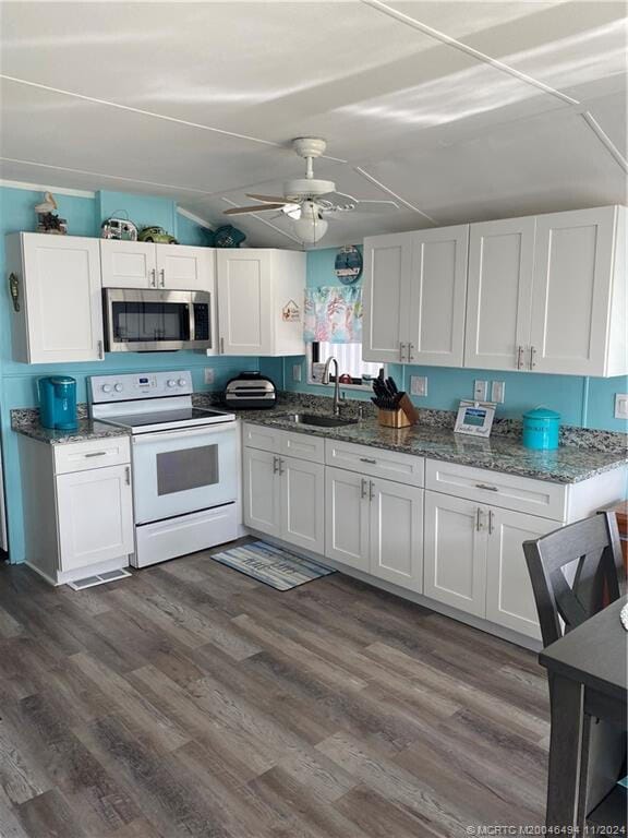 664 NETTLES Boulevard 664, Jensen Beach, FL 34957