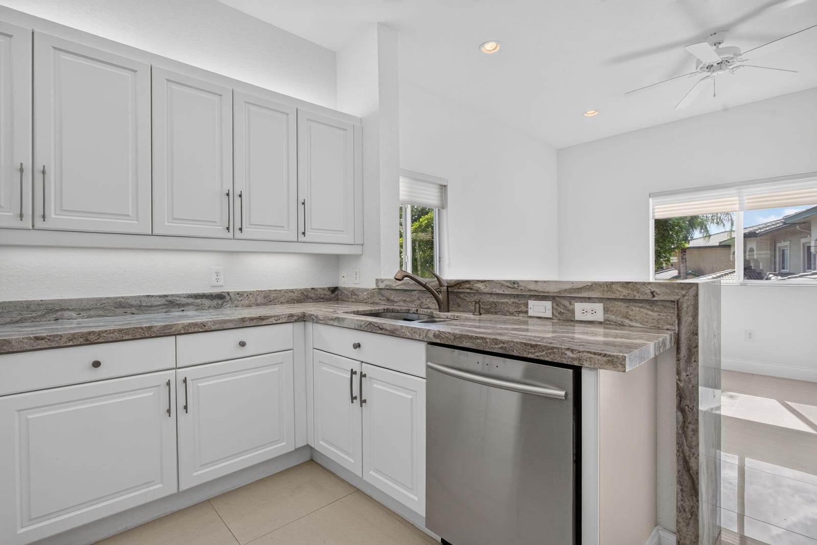 7940 Exeter Circle E 201, Tamarac, FL 33321 photo 18