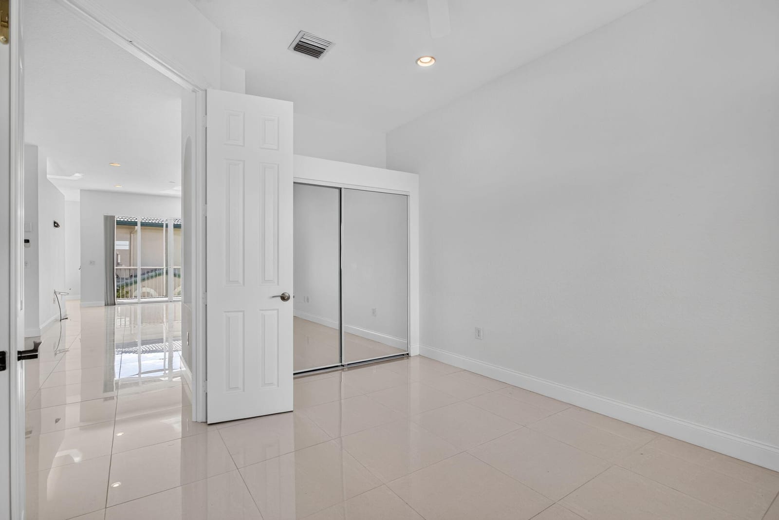 7940 Exeter Circle E 201, Tamarac, FL 33321 photo 23