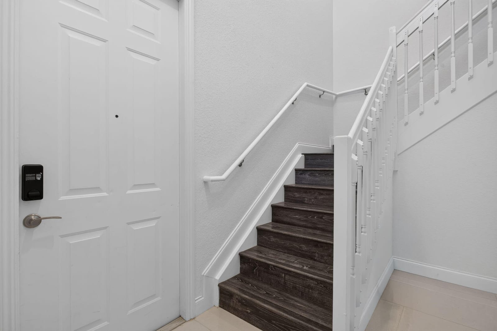 7940 Exeter Circle E 201 — photo 5