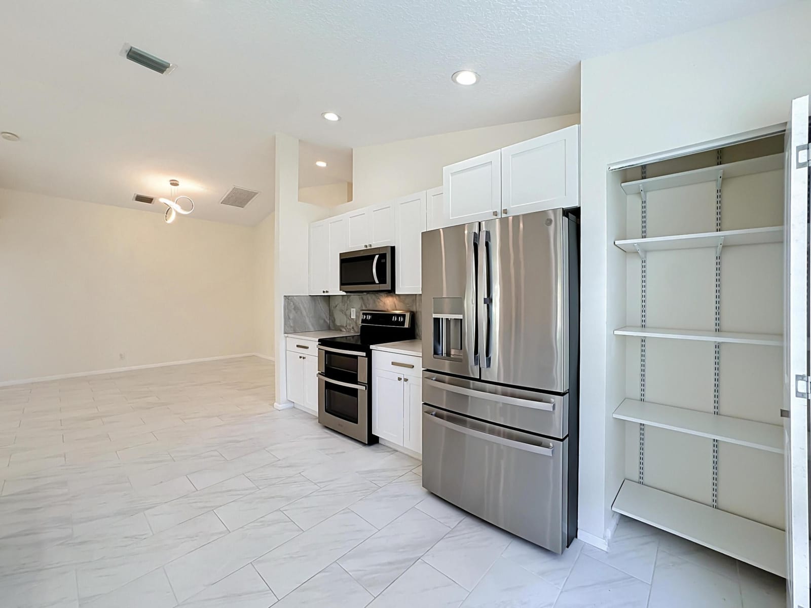 8914 SW Bonneville Drive — photo 11