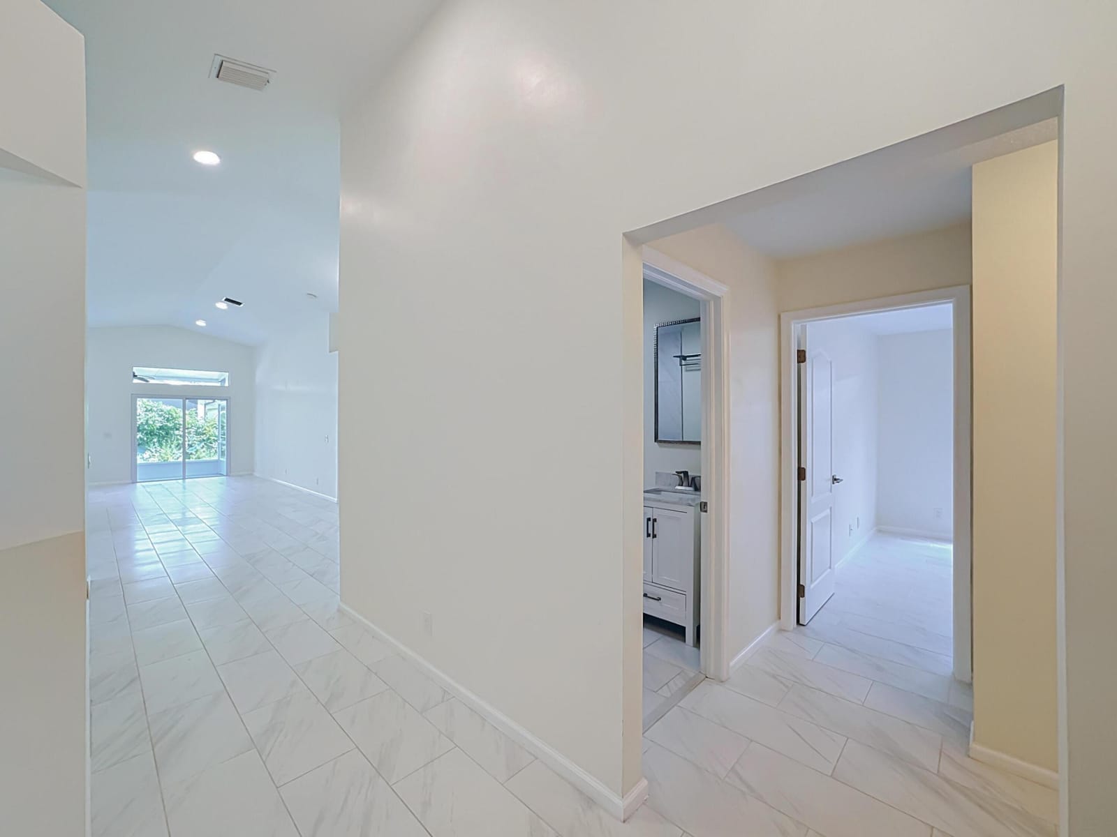 8914 SW Bonneville Drive — photo 4