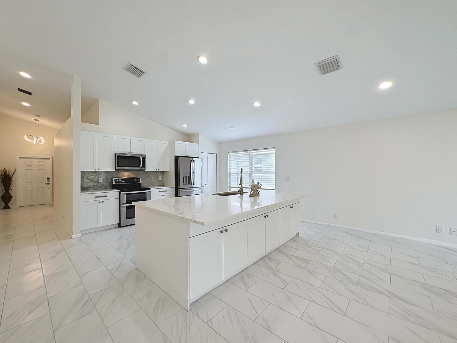 8914 SW Bonneville Drive — photo 8