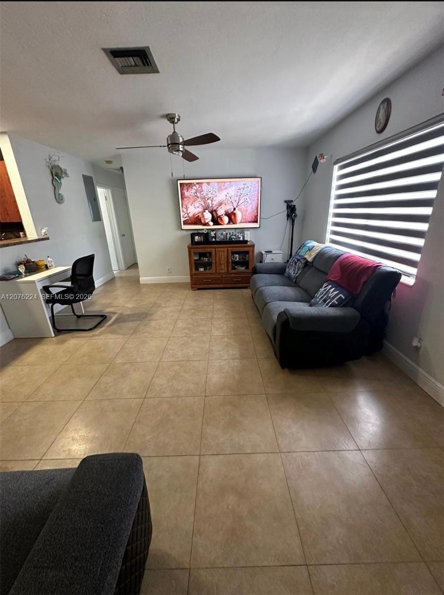 607 NW 42nd Street — photo 2
