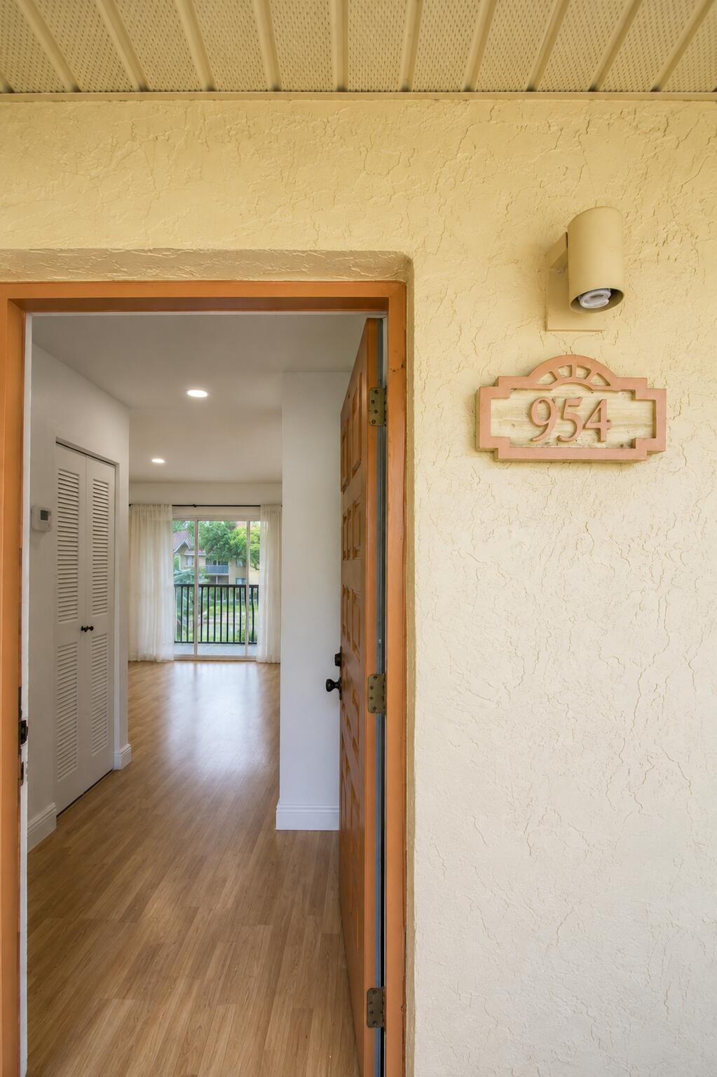 954 Coral Club Drive 954 — photo 2