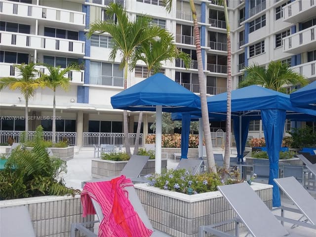 800 West Avenue 803, Miami Beach, FL 33139