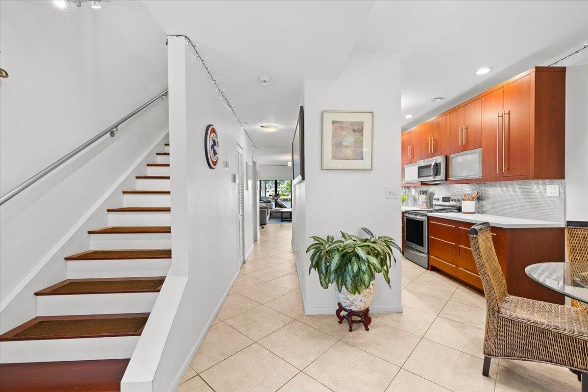 1301 N RIVERSIDE Drive 1 — photo 12
