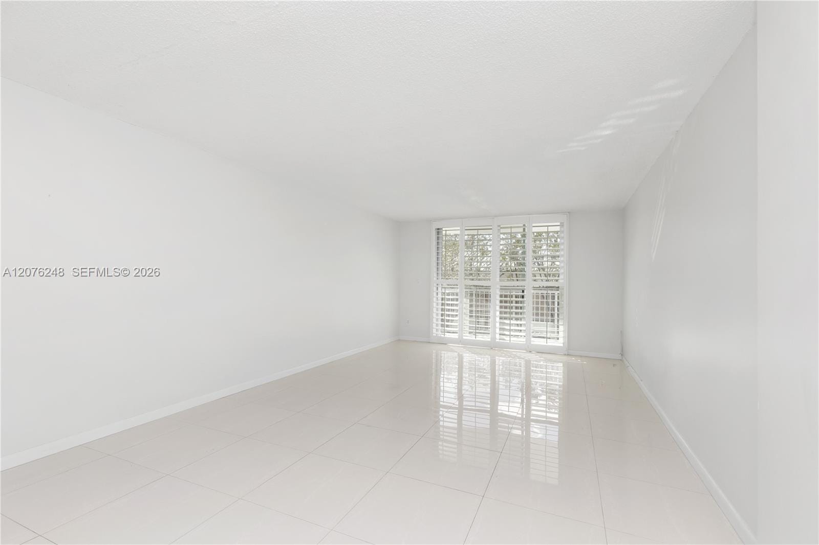 210 Sea View Drive 207, Key Biscayne, FL 33149