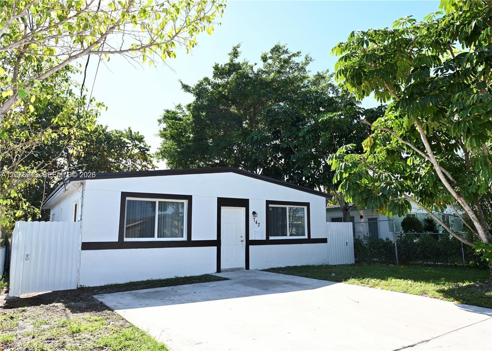 747 NW 5th Court, Hallandale Beach, FL 33009