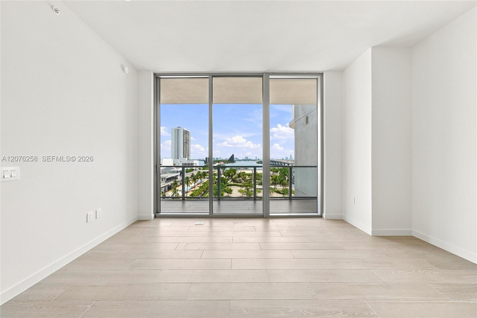 1400 Biscayne Boulevard 708, Miami, FL 33132 photo 2