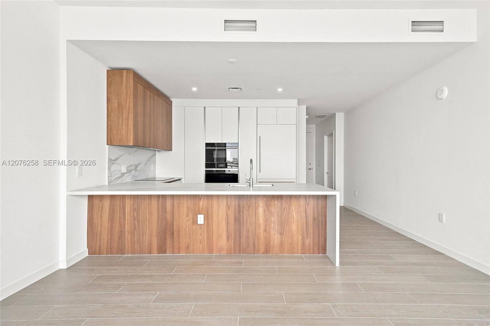 1400 Biscayne Boulevard 708, Miami, FL 33132 photo 8