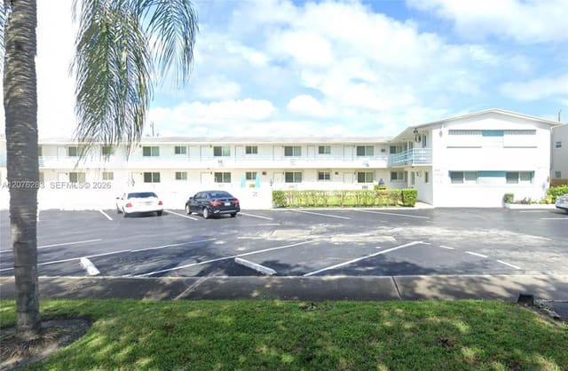 3525 Tyler Street 9, Hollywood, FL 33021