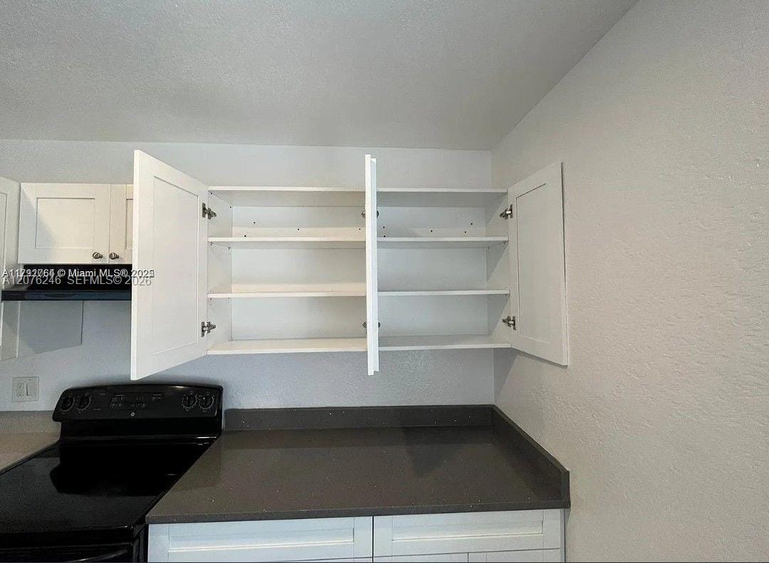 2500 Franklin Drive — photo 5