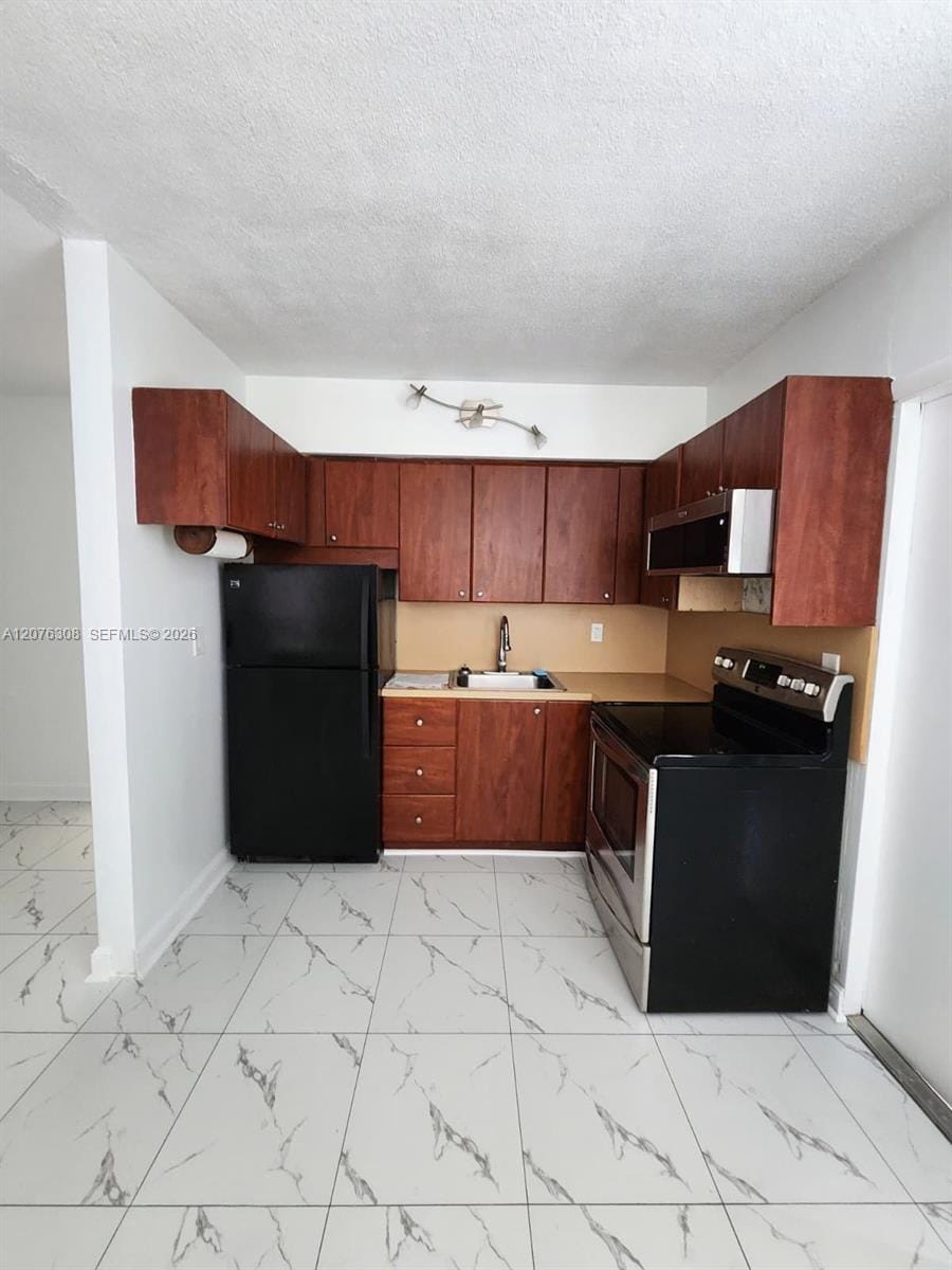 3525 Tyler Street 9 — photo 4