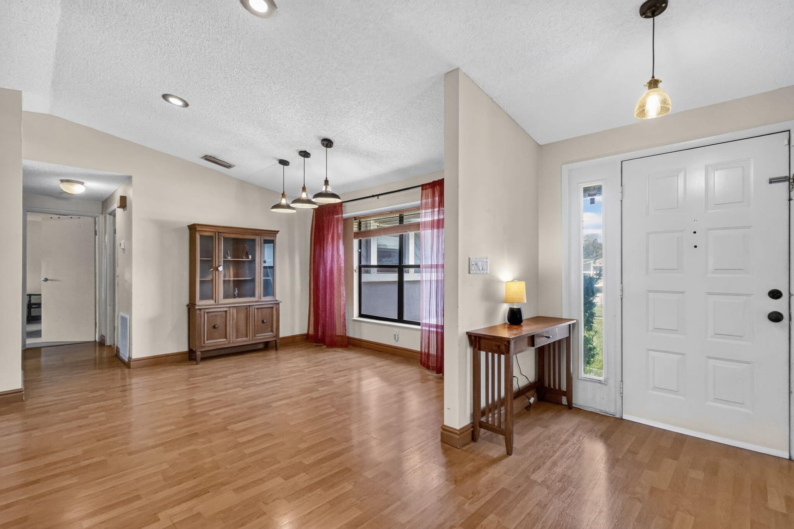 8353 Raymond Drive — photo 8