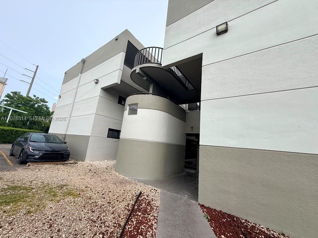 5 Olive Drive 13, Hialeah, FL 33010