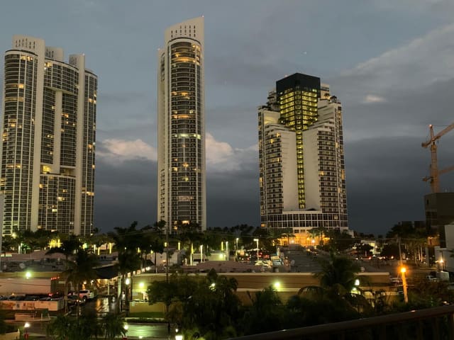 250 NE 181st Drive 406, Sunny Isles Beach, FL 33160