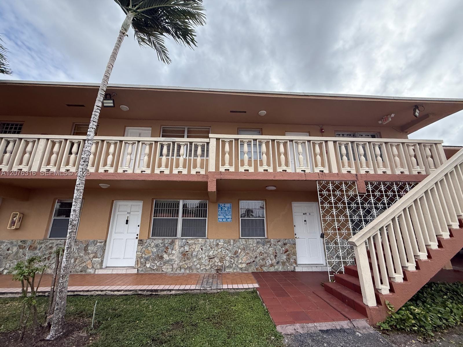 1154 W 35th Street 223, Hialeah, FL 33012