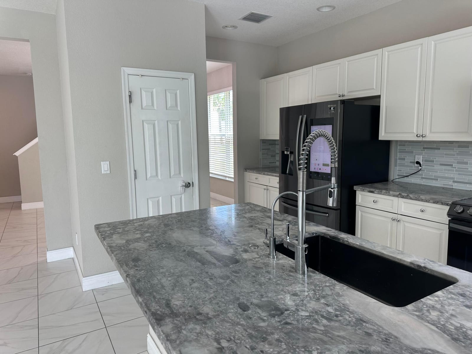 2010 NW Cataluna Circle, Port St. Lucie, FL 34986 photo 16