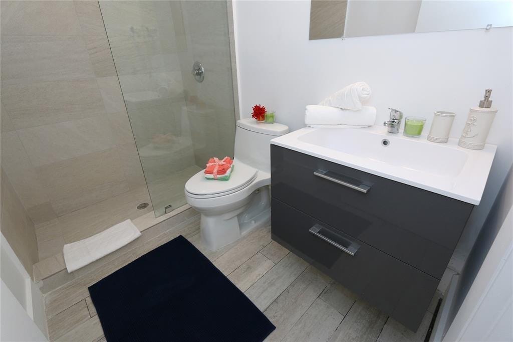 811 JEFFERSON Avenue 102 — photo 3