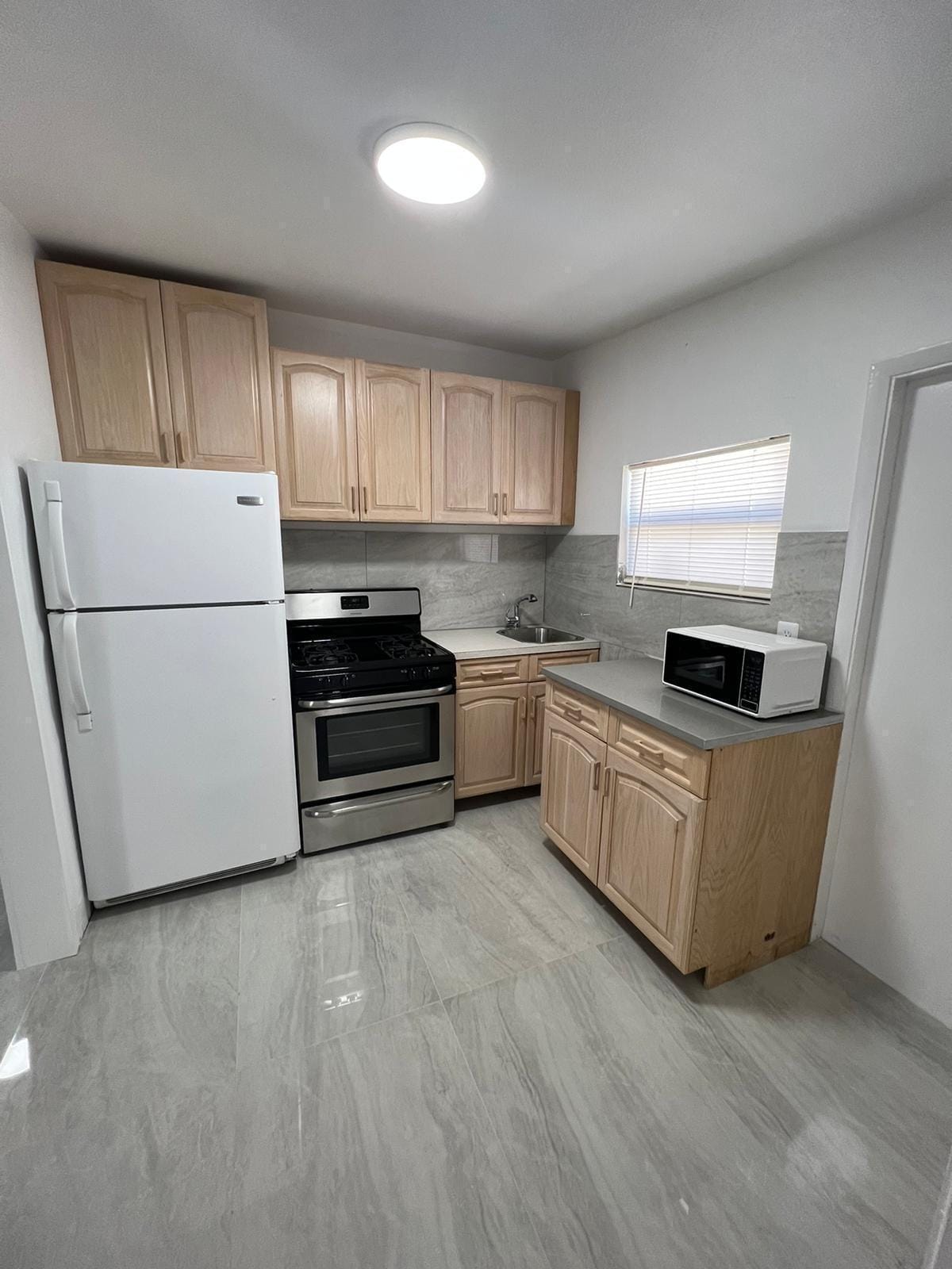 4040 NE 12TH Terrace, Pompano Beach, FL 33064 photo 13