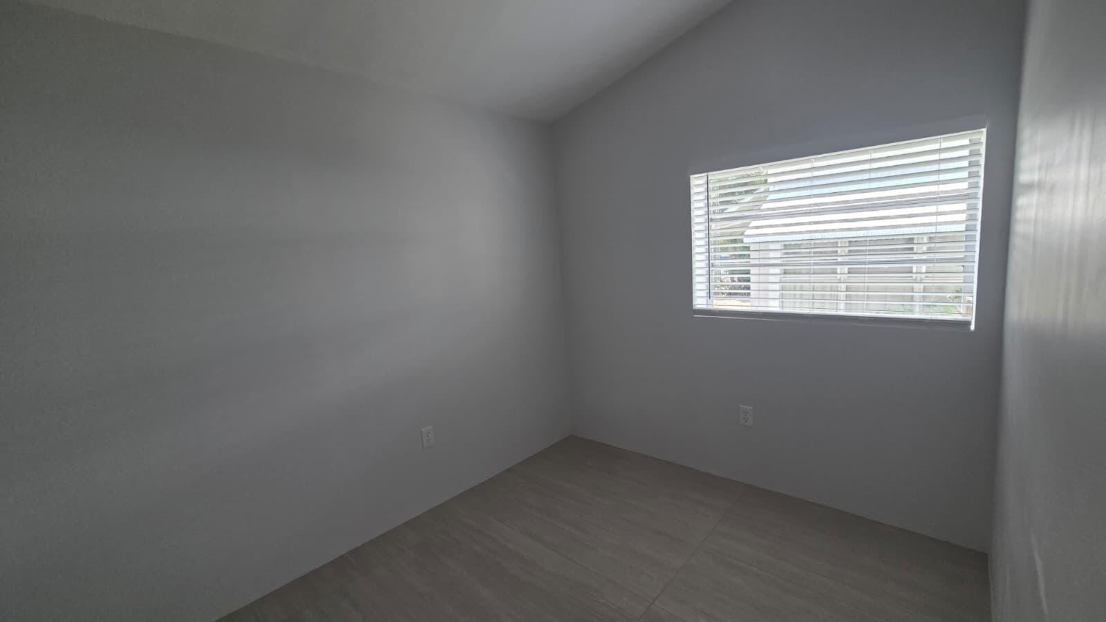 2539 CLEVELAND Street — photo 5