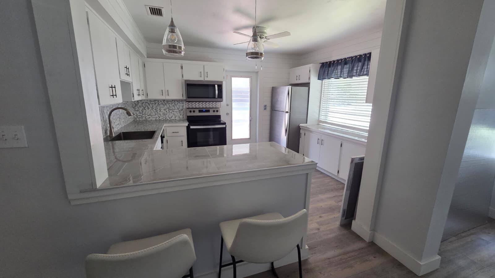 2539 CLEVELAND Street — photo 8