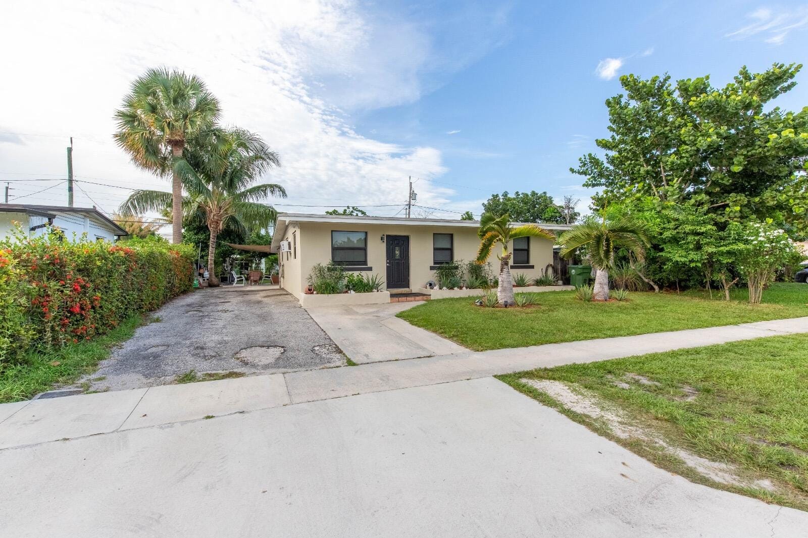 172 JAMAICA Drive — photo 4