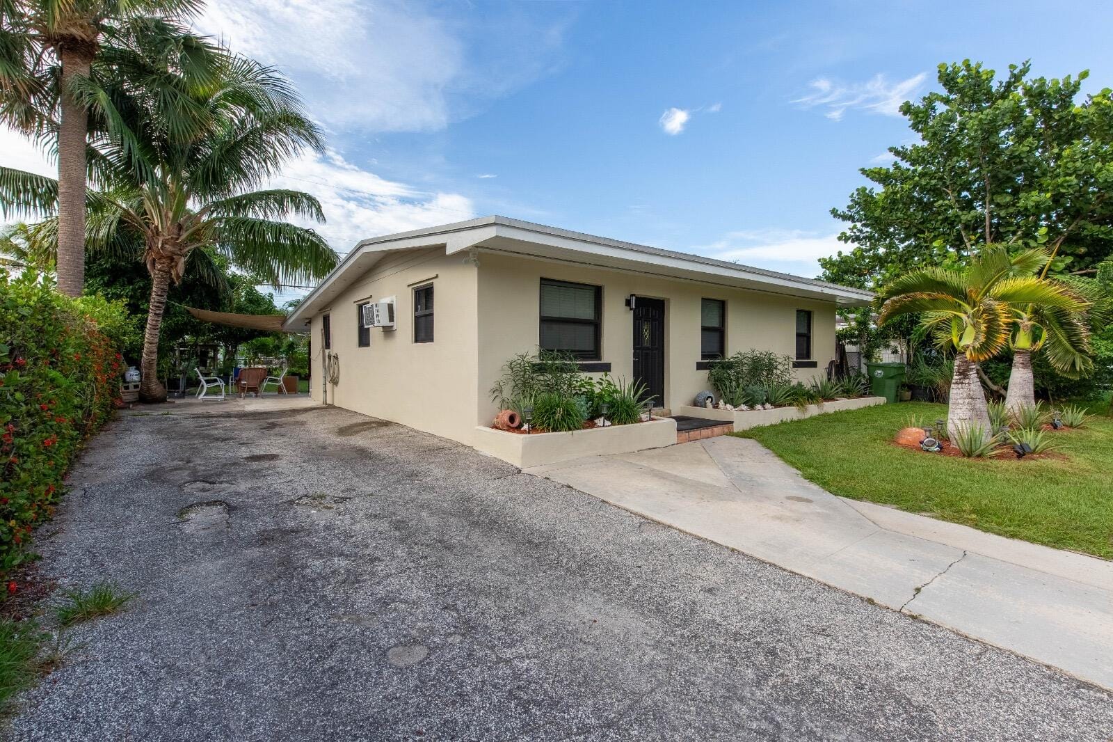 172 JAMAICA Drive — photo 5