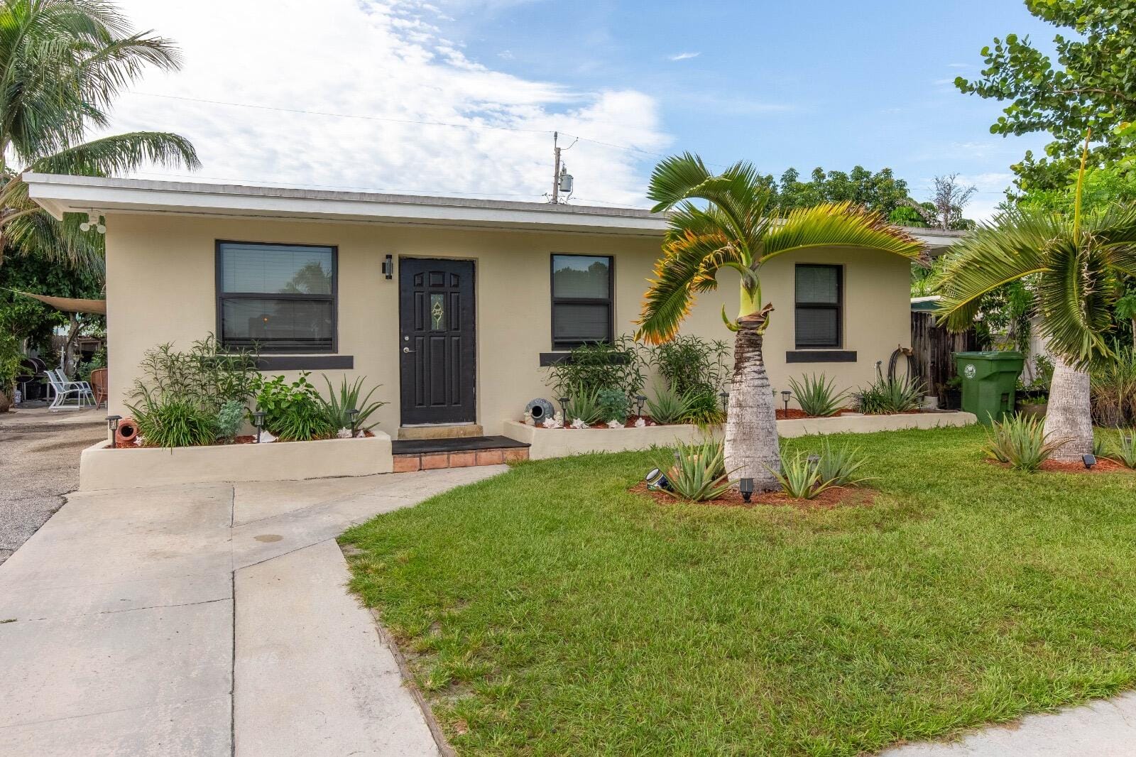 172 JAMAICA Drive — photo 6