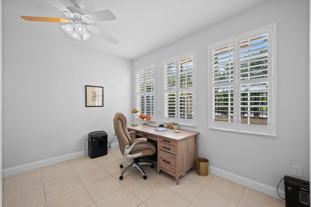 11818 Valencia Gardens Avenue — photo 5